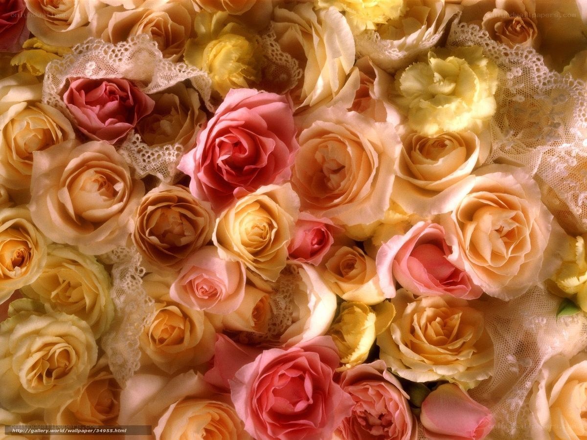 roses and lace bouquet