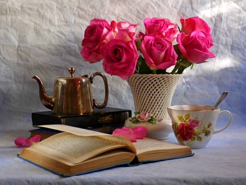Roses and Tea Set — Pink, Serene