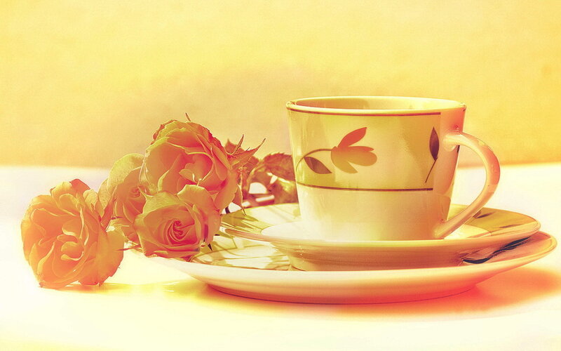 Roses and Teacup — Yellow