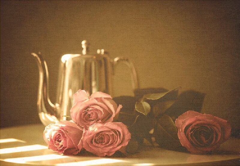 Roses and Teapot — Brown