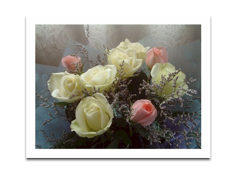 roses bouquet with filler