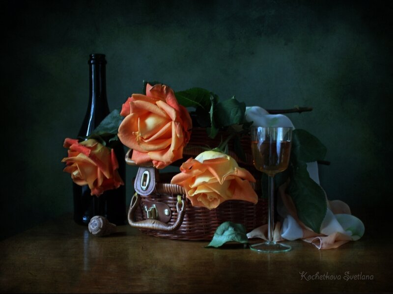 Roses in a Basket — Orange, Dramatic