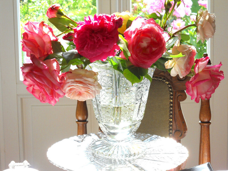 Roses in a Crystal Vase — Pink