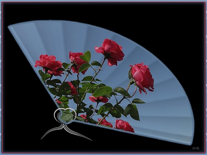 Roses in a fan-shaped frame