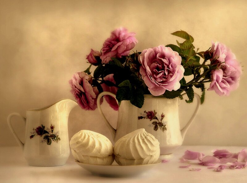 Roses in a Pitcher — Pink