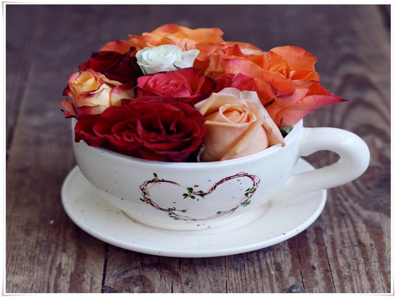 Roses in a Teacup — White