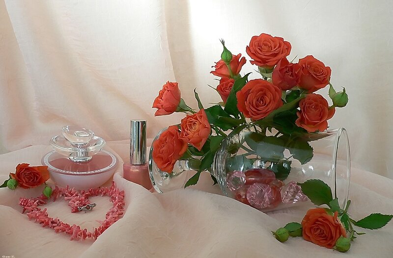 Roses in a Vase — Pink, Calm