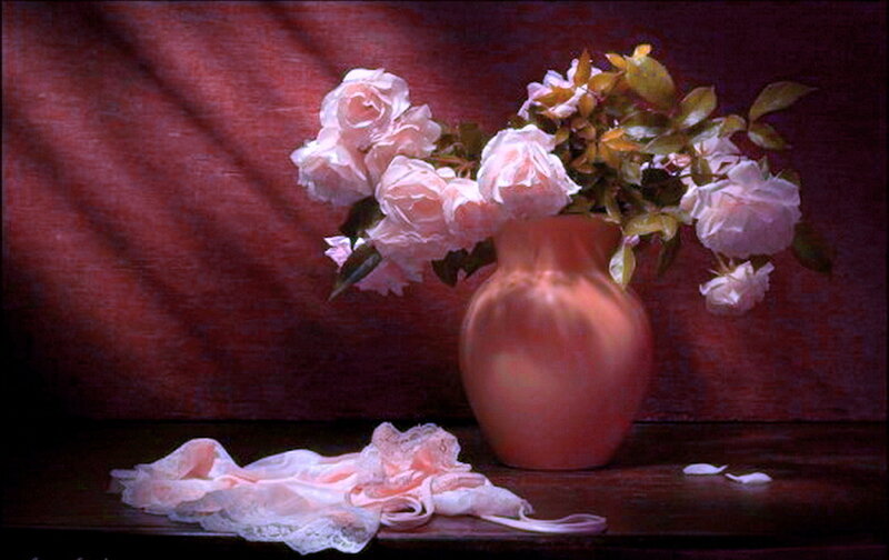 Roses in a Vase — Pink, Dramatic