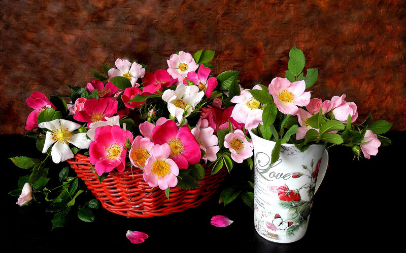 Roses in Basket and Pitcher — Red