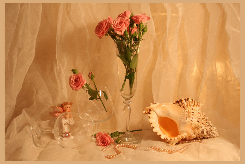 Roses in Glass Vases — Pink