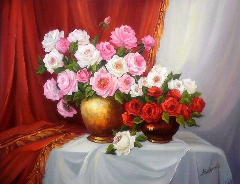 Roses in Vases — Red, Serene