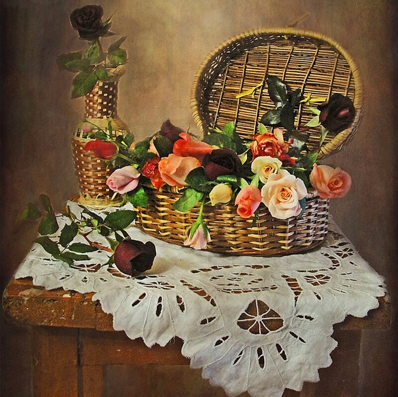 Roses in Wicker Baskets — Brown