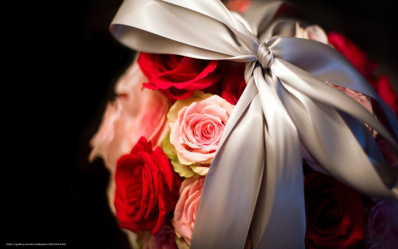 roses with silver bow
