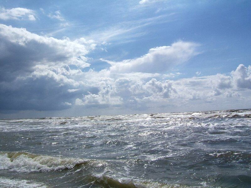 Rough Ocean Waves — Blue