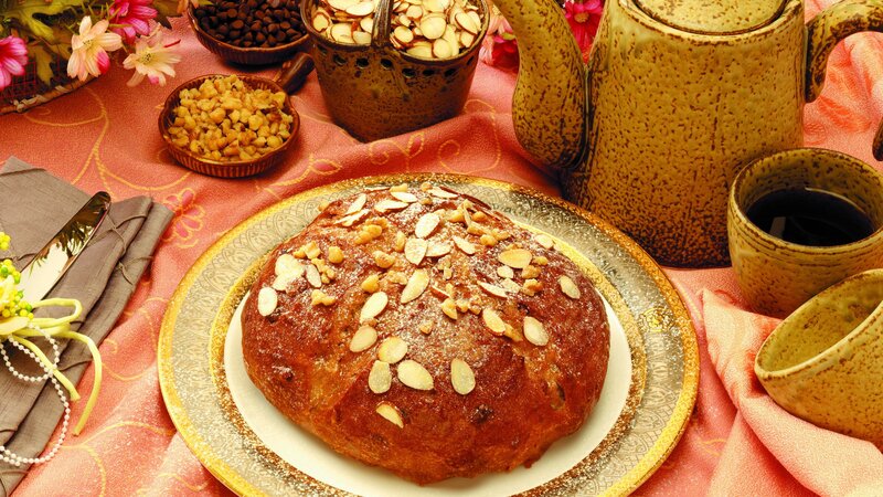 Round Bread with Nuts