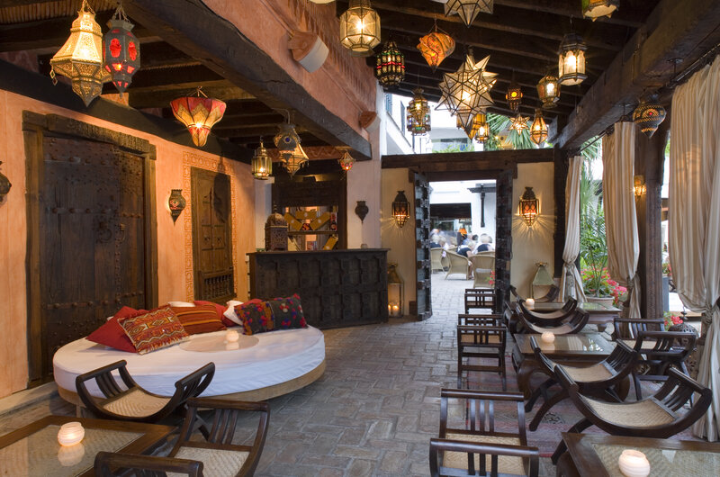 Round Daybed in Courtyard