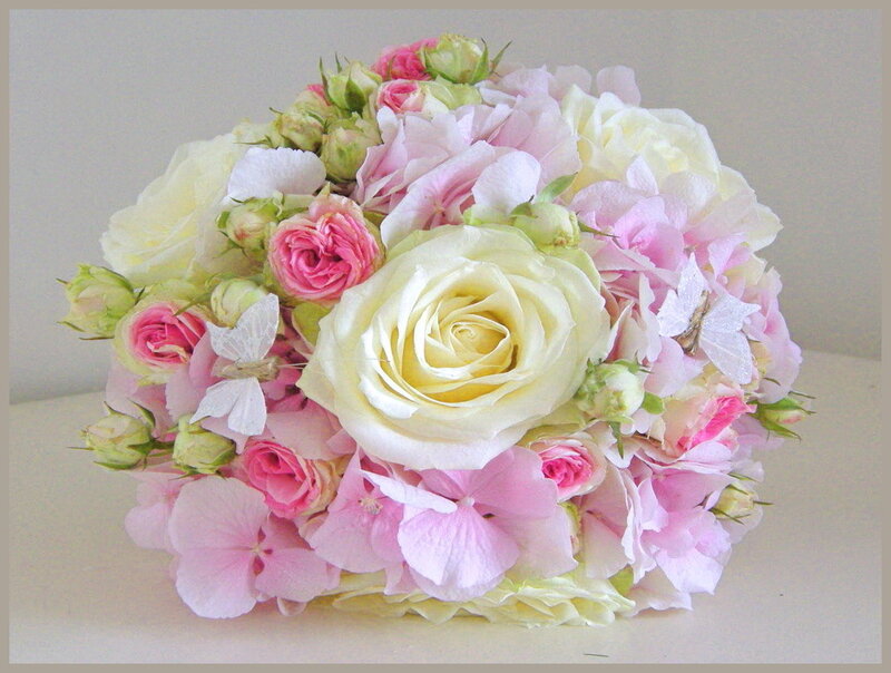 Round Floral Bouquet — Pink