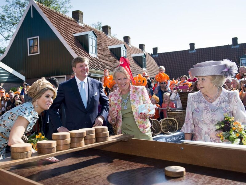 Royal Family Playing Game