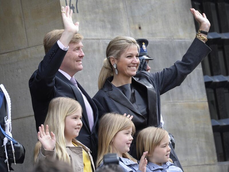 Royal Family Waving