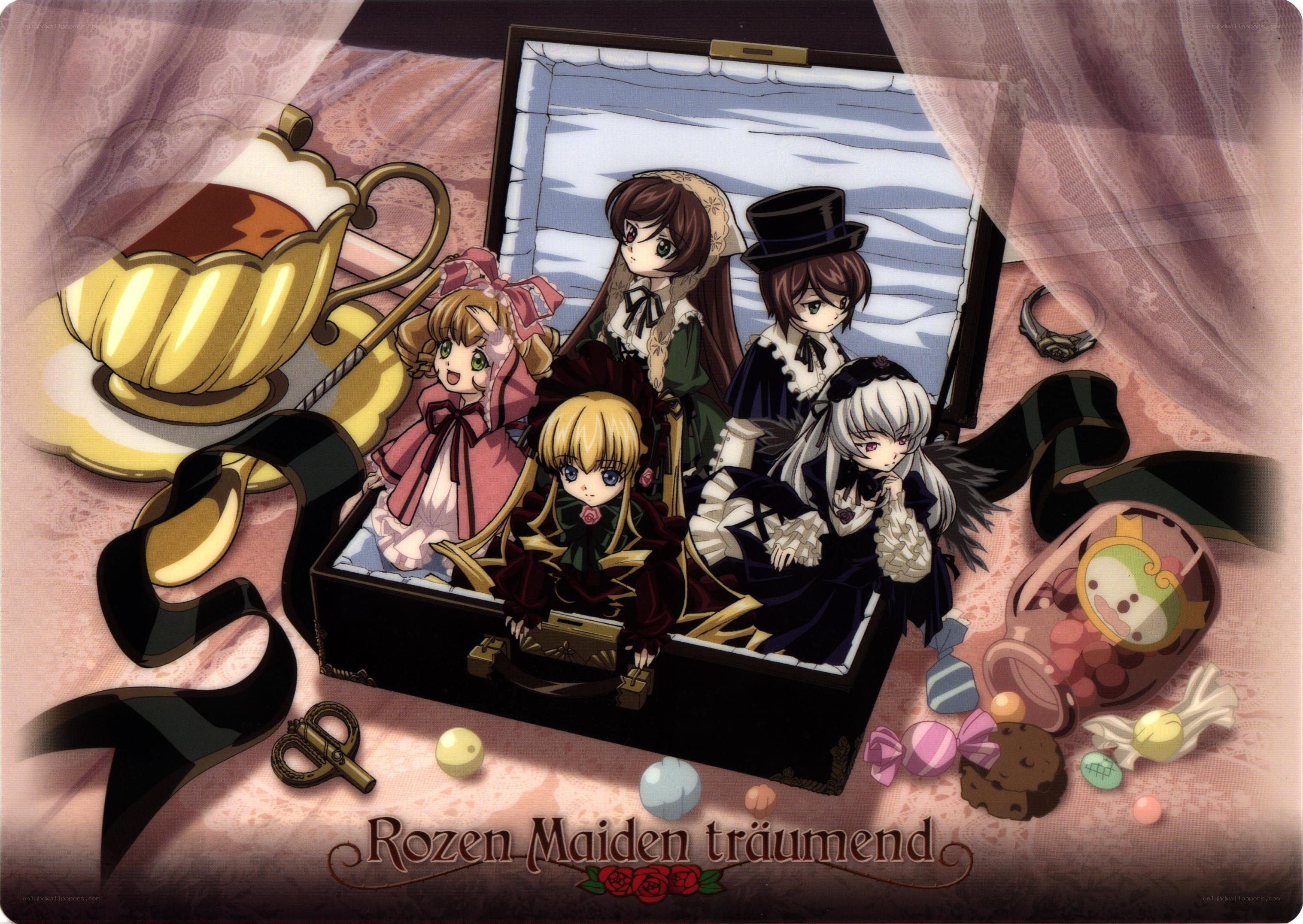 Rozen Maiden characters in a box