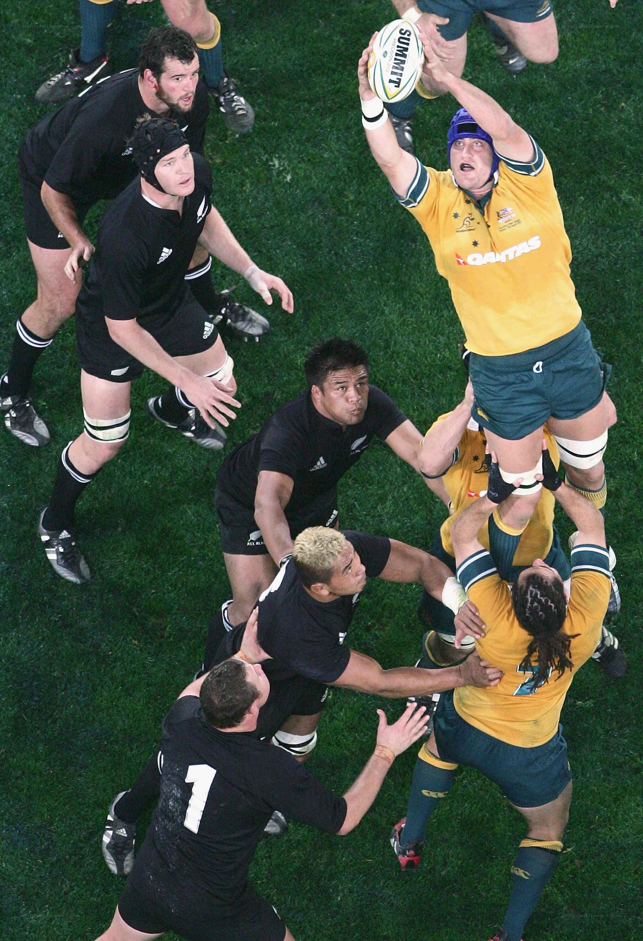 Rugby lineout in action