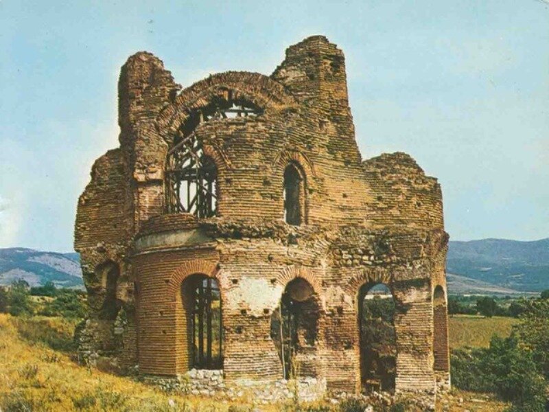 Ruined Brick Building — Brown, Desolate