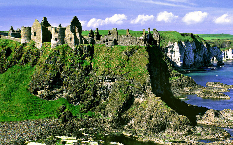 Ruined Castle on Cliff — Green
