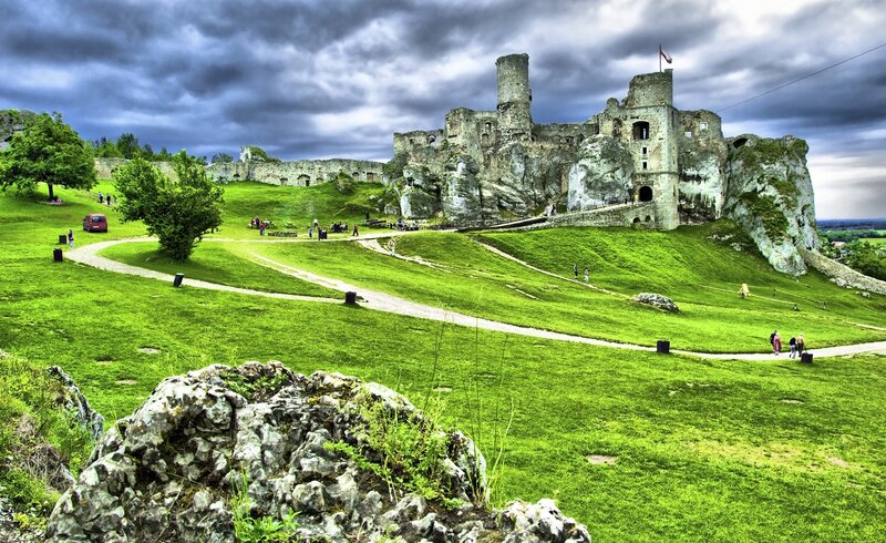 Ruined Castle on Hill — Green, Dramatic