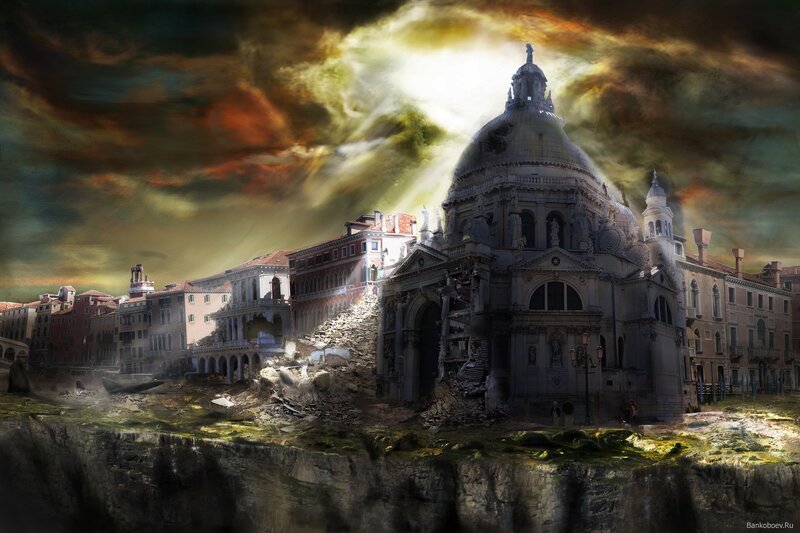 Ruined Cathedral in Venice — Gray