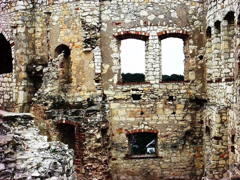 Ruined Stone Building — Gray