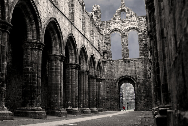 Ruins of a Cathedral — Black