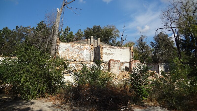 ruins of an old building