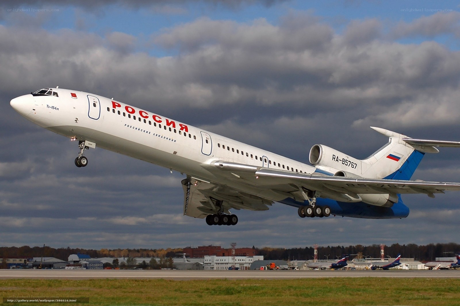 Russia Airlines Tu-154M taking off