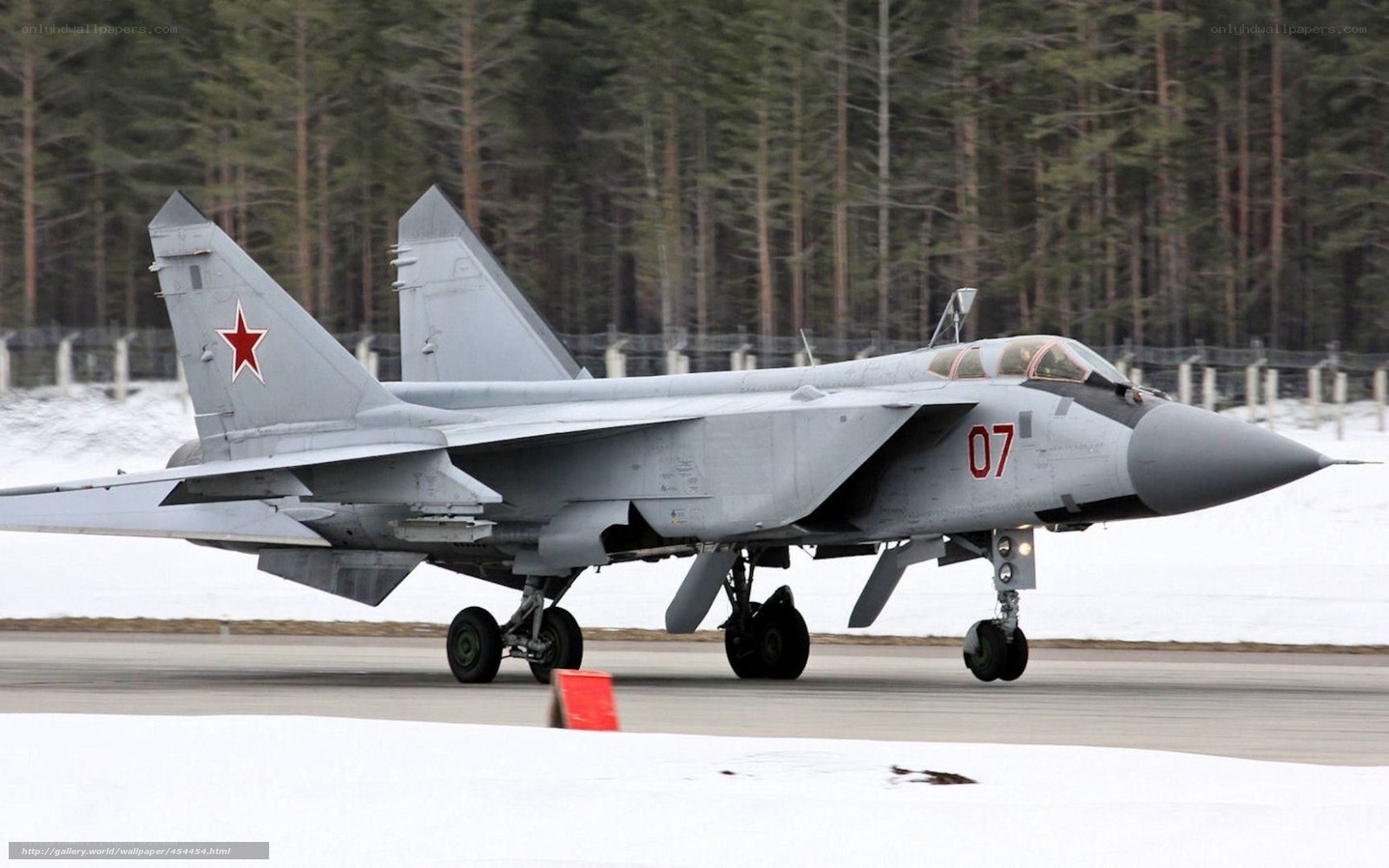 Russian fighter jet on runway