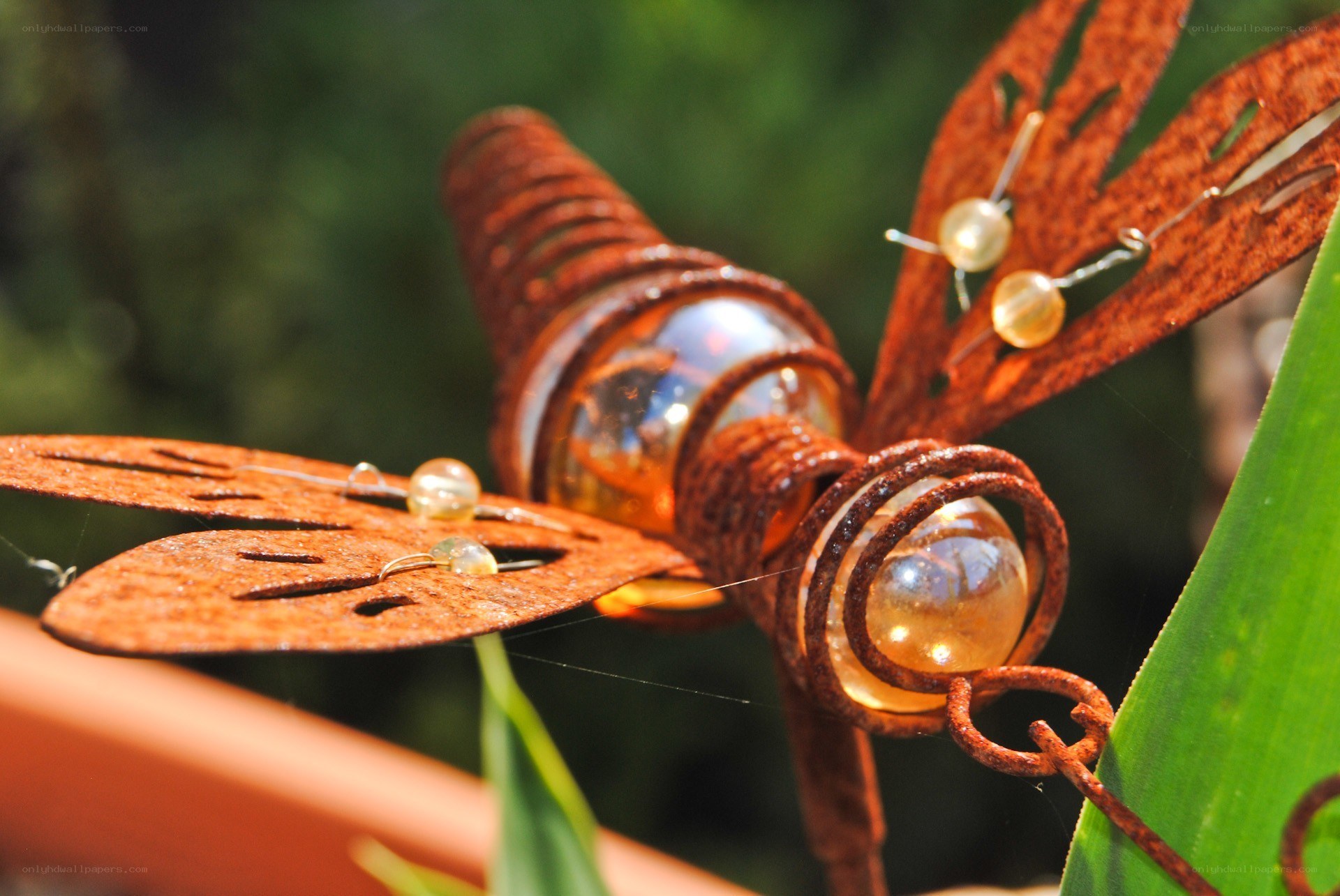 Rustic dragonfly garden ornament