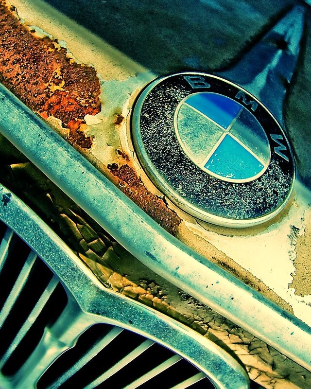 Rusty BMW emblem