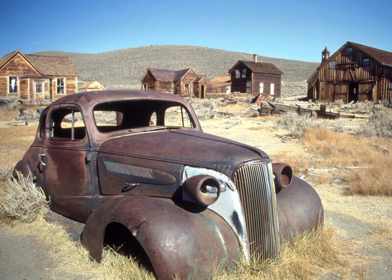 Rusty Car in Ghost Town — Brown