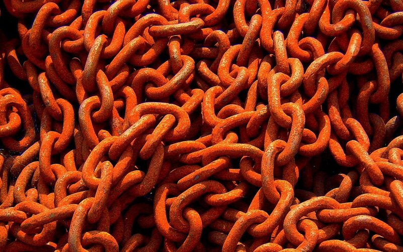 rusty chains pile