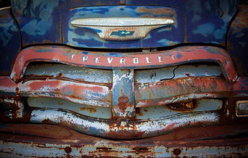 Rusty Chevrolet Grille