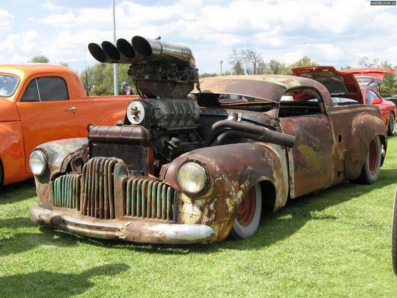 Rusty Custom Car — Brown