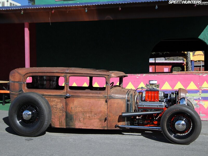 rusty hot rod car