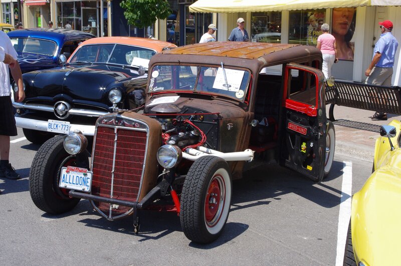 Rusty Hot Rod Car — Brown