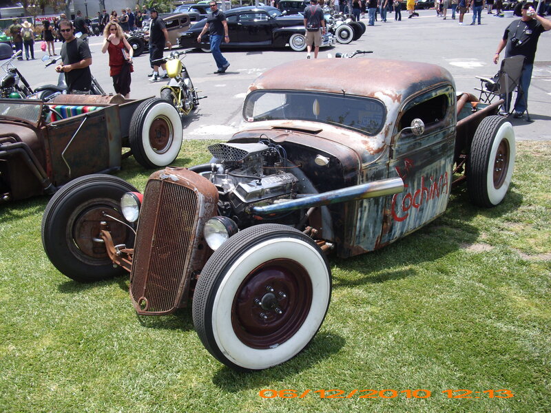 Rusty Hot Rod Car — Green