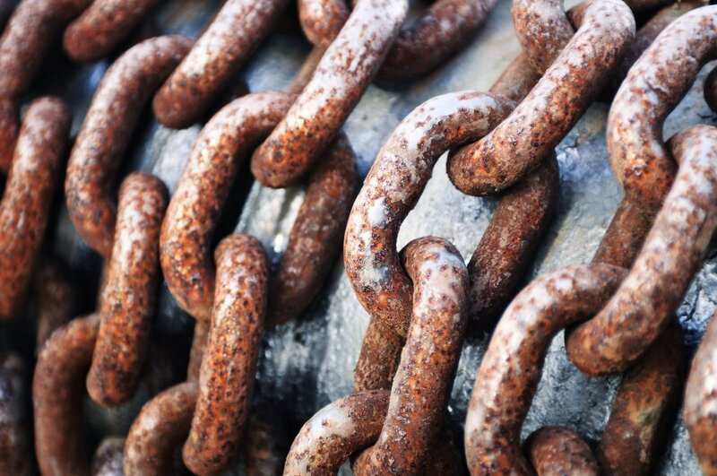 Rusty Metal Chain — Brown, Dramatic, Photograph, Rust