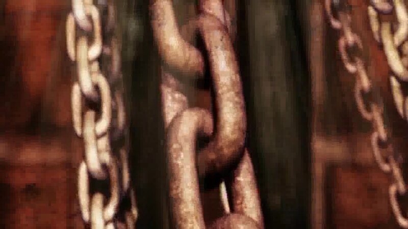 Rusty Metal Chains — Brown