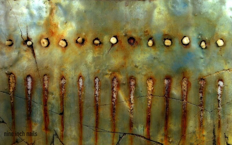 Rusty Metal Surface — Green