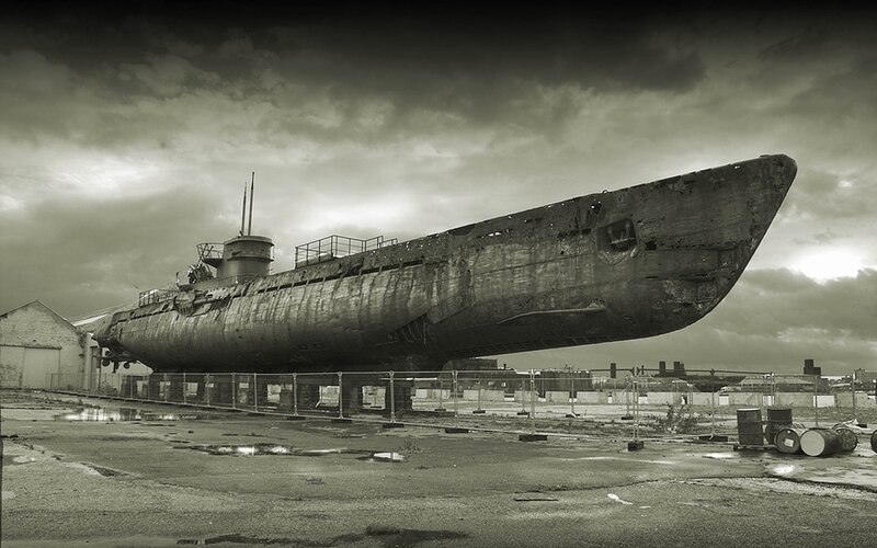 Rusty Submarine on Land — Gray