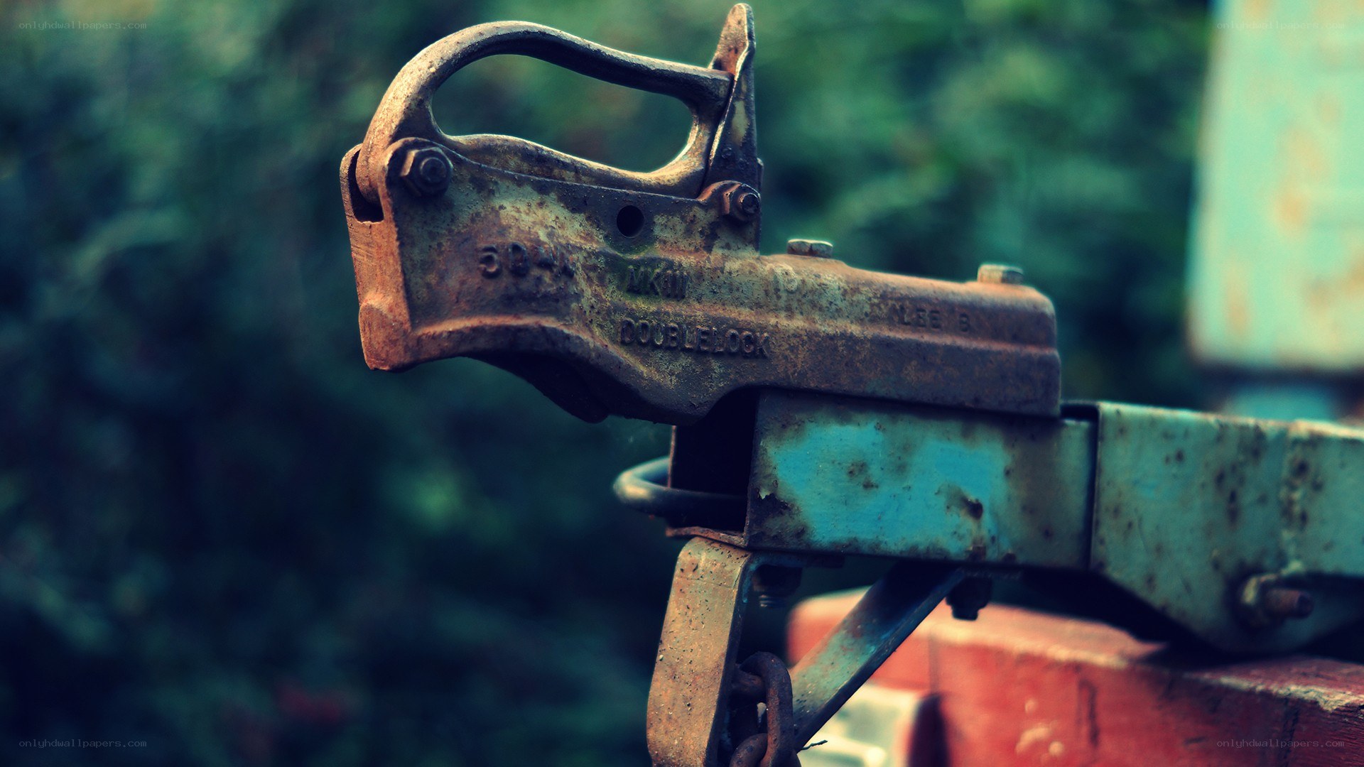 rusty trailer hitch lock
