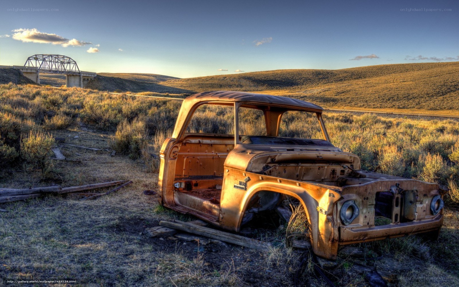 Rusty truck in a desert landscape