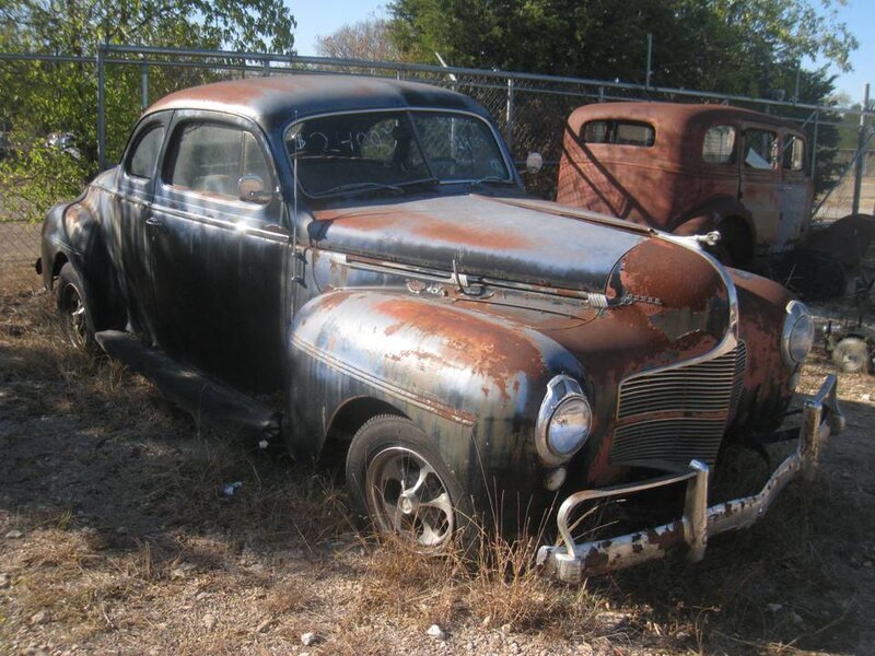 Rusty Vintage Car — Brown, Desolate, Afternoon